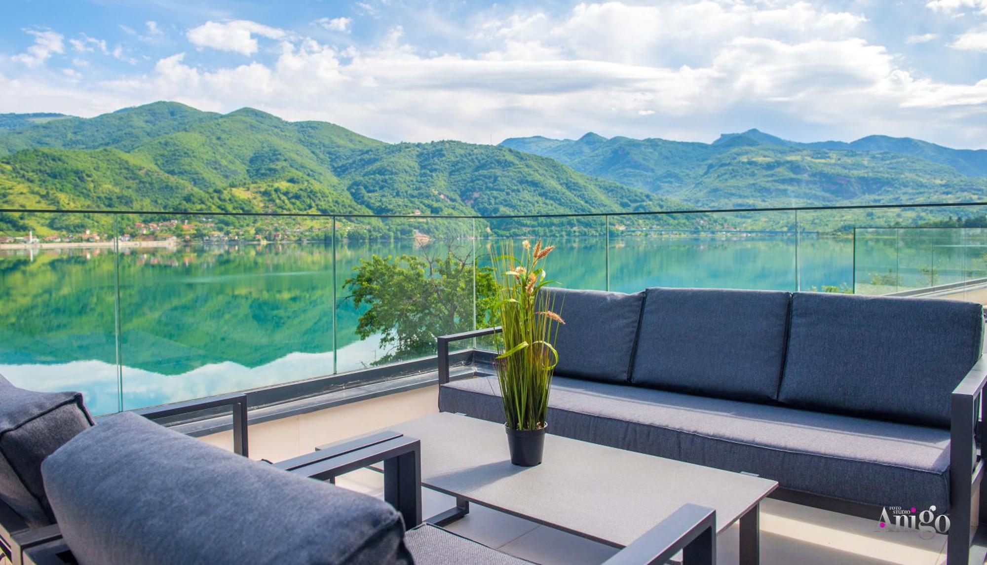Royal Terrace Apartments Konjic Esterno foto