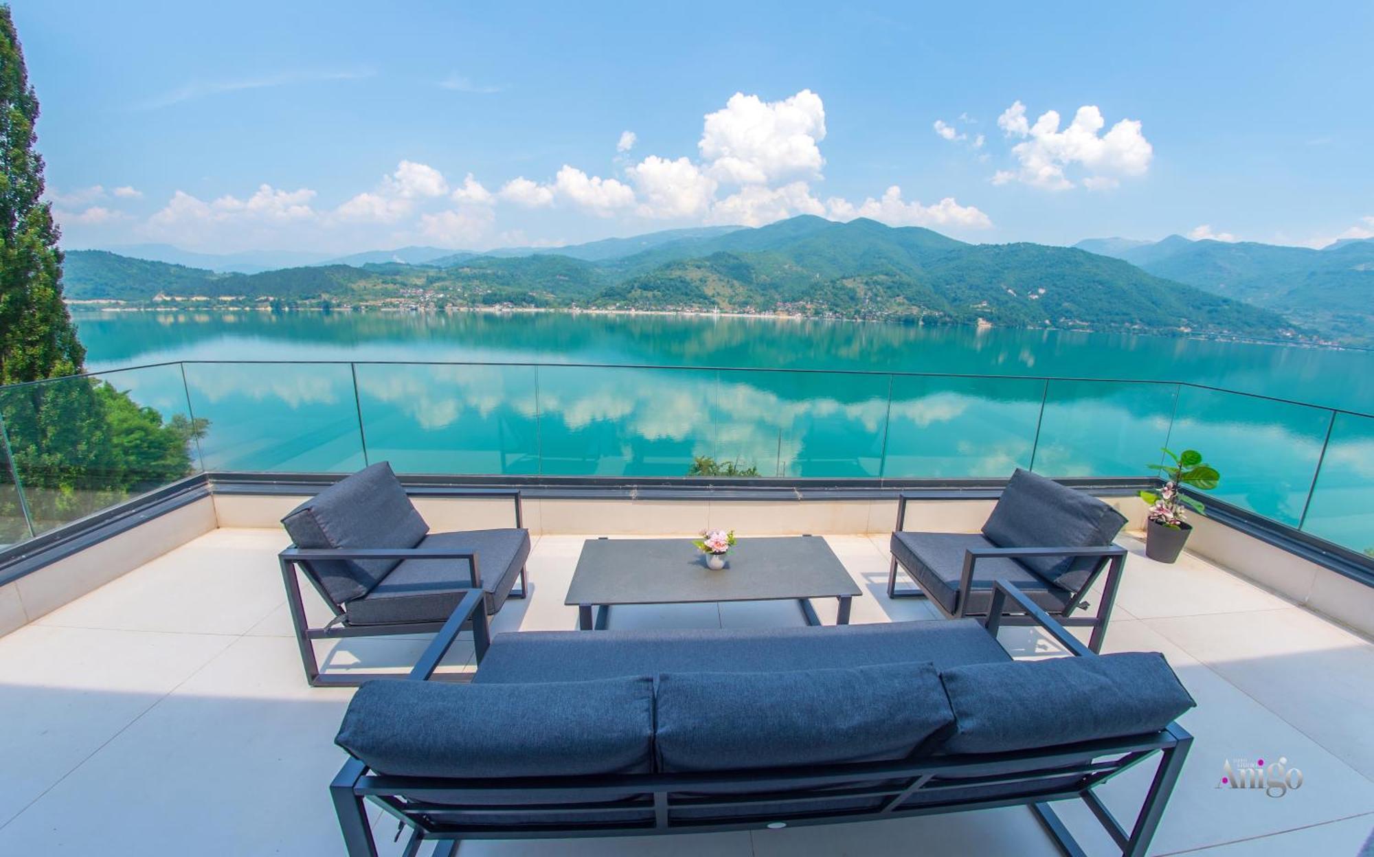 Royal Terrace Apartments Konjic Esterno foto