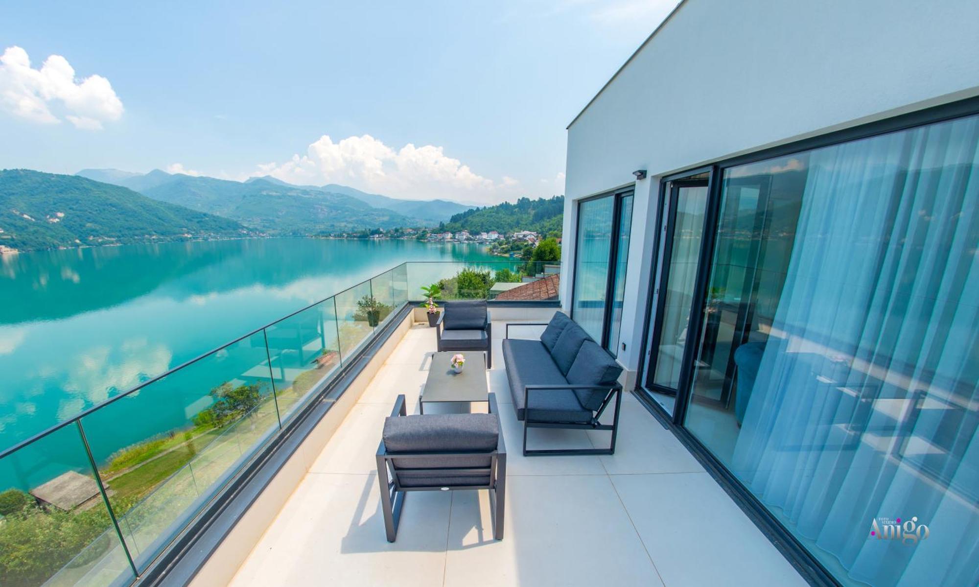 Royal Terrace Apartments Konjic Esterno foto